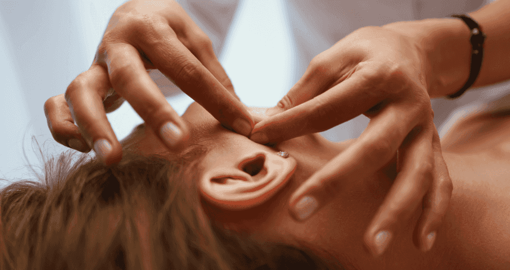 Soulager les acouphènes grâce à l'ostéopathie