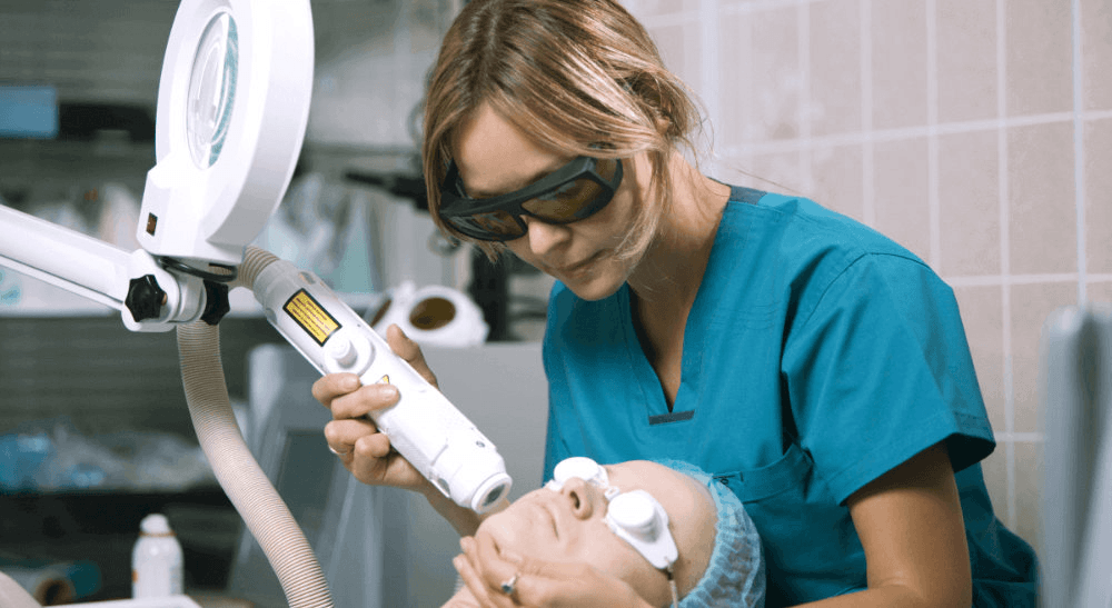 Laser : un traitement dermatologique de haute précision